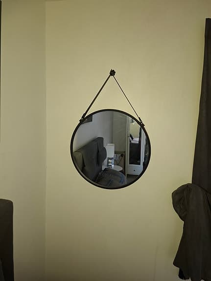 IKEA rund väggspegel med rem
