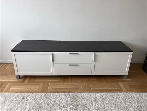 TV-möbel i fint skick