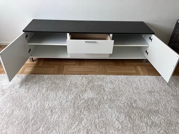 TV-möbel i fint skick