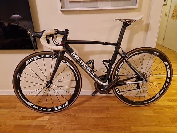 Landsvägscykel i kolfiber - Eddy Merckx San Remo 76