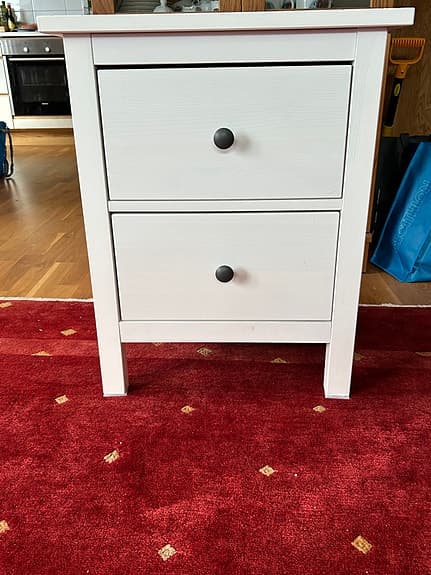 Byrå, nattduksbord Hemnes IKEA