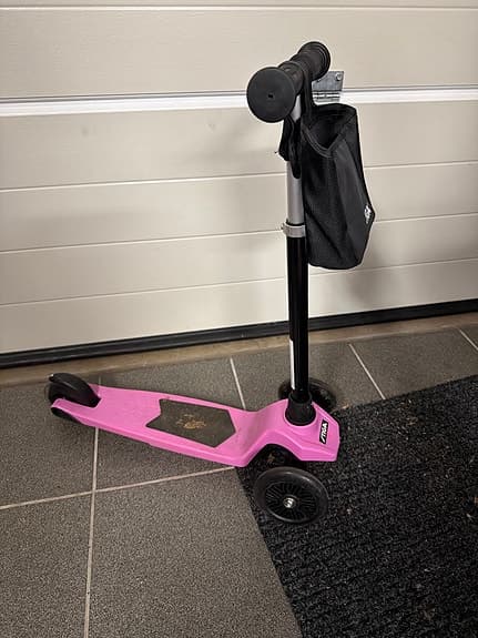 Stiga sparkcykel trehjuling rosa