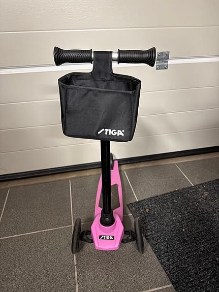 Stiga sparkcykel trehjuling rosa