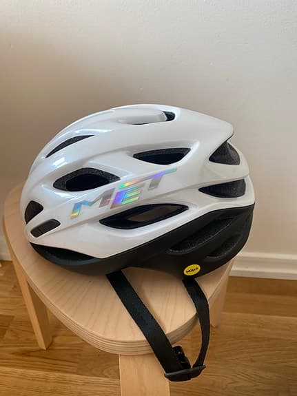 MET cykelhjälm vit MIPS - Storlek Medium