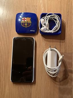 Apple iPhone SE 2-3 gen 32 GB svart