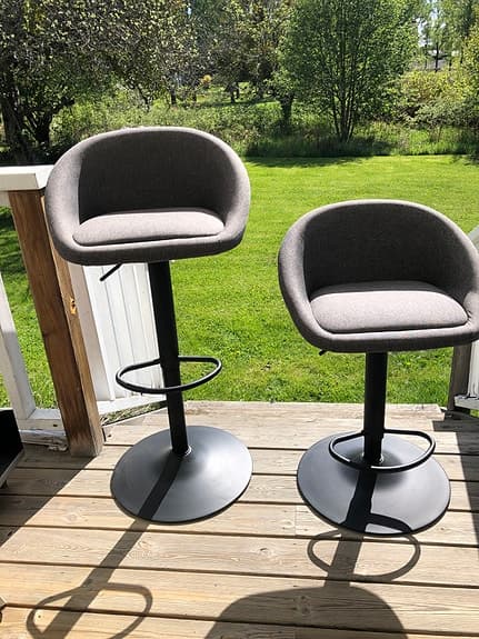 Höj- och sänkbara bar/köksstolar