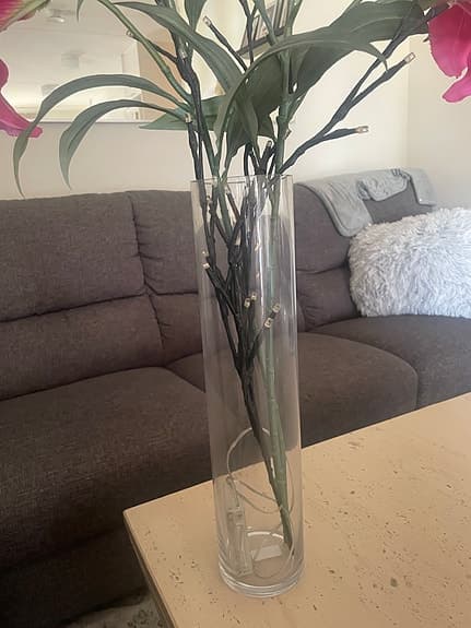 Lagerhaus hög glasvas med konstgjorda blommor