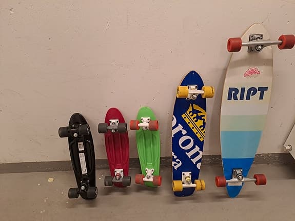 Rullskor, inlines, skateboard o långbräda