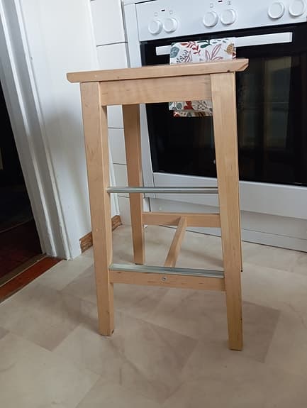 2 pallar  säljes