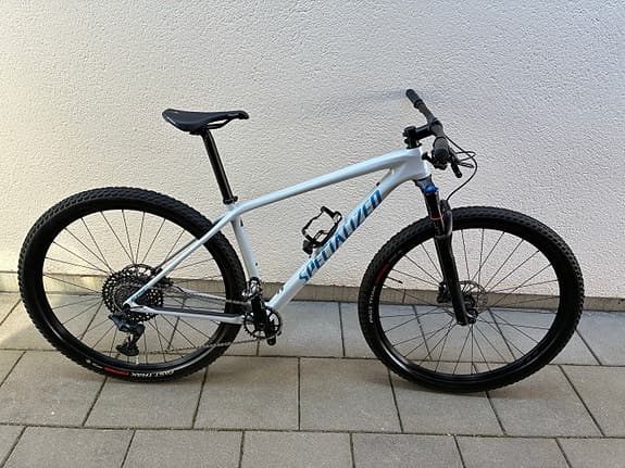 Mycket fin Specialized Comp Carbon Hardtail 29" stl M
