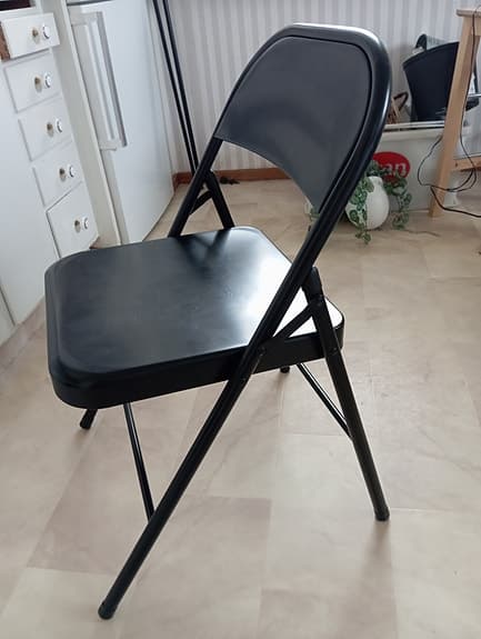 Ihopfällbara stolar 3st likadana