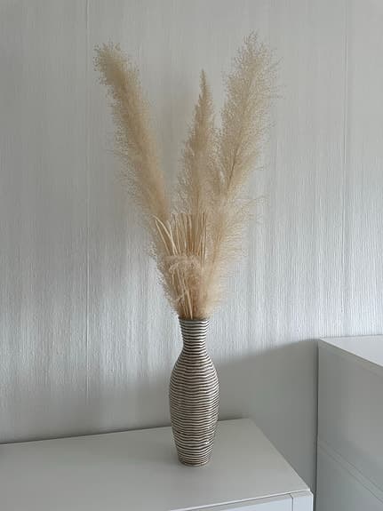 Stor golvvas inkl. pampasgräs – ca 115 cm
