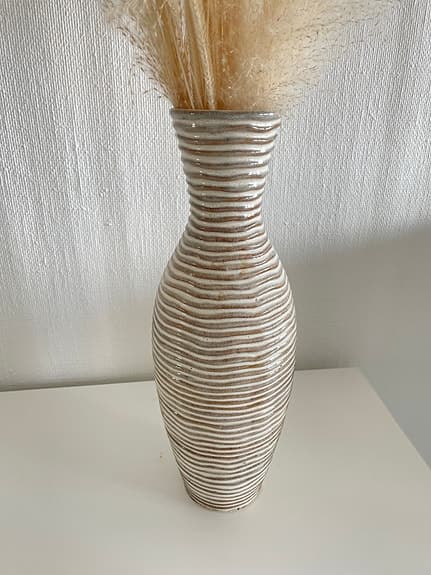 Stor golvvas inkl. pampasgräs – ca 115 cm