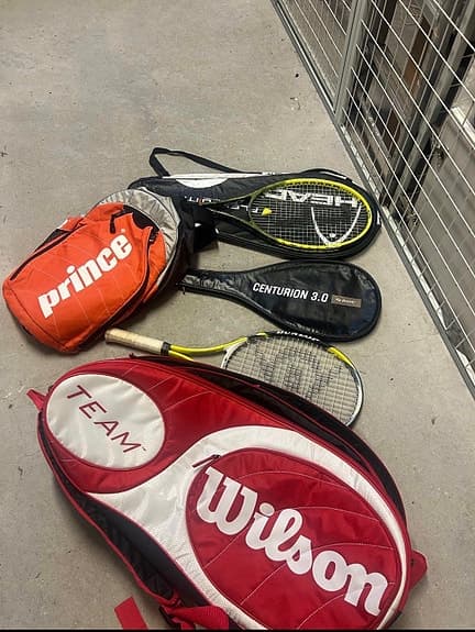 Wilson tennisväska med racketar