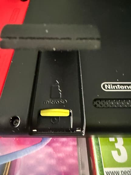 Nintendo Switch V2 256GB + Mario Kart + Animal Crossing + FC25