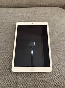 Apple iPad 7th Gen 2019 32 GB silver
