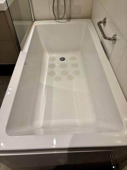 Vitt rektangulärt Badkar 160*80*60 (L*B*H)
