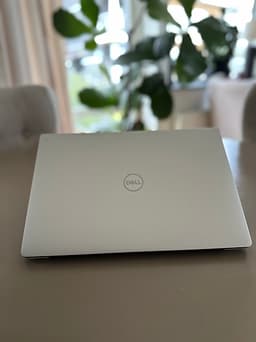 Dell XPS 13 9305 – i7 / 16GB RAM / 4K Touch