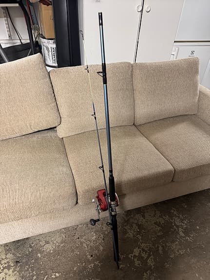 Fiskespön & multiplikatorrullar säljes – paketpris eller styckvis