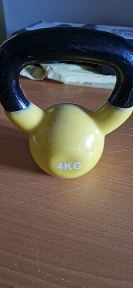 Kettlebell 4 kg gul