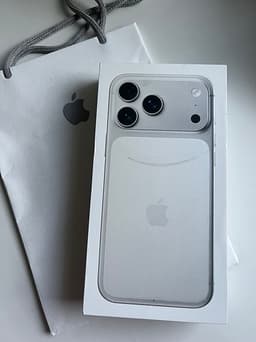 iPhone 17 Pro Max 1 TB | Silver | Ny, förseglad i originalfolie.