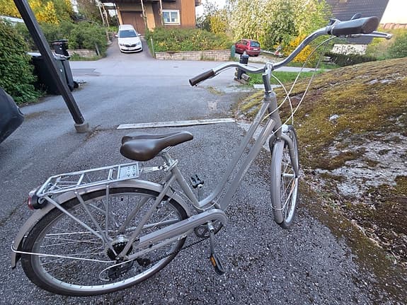 Damcykel LIV Flourish 3 med 7 växlar