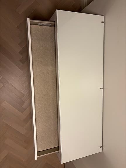 Malm Skrivbord (IKEA)