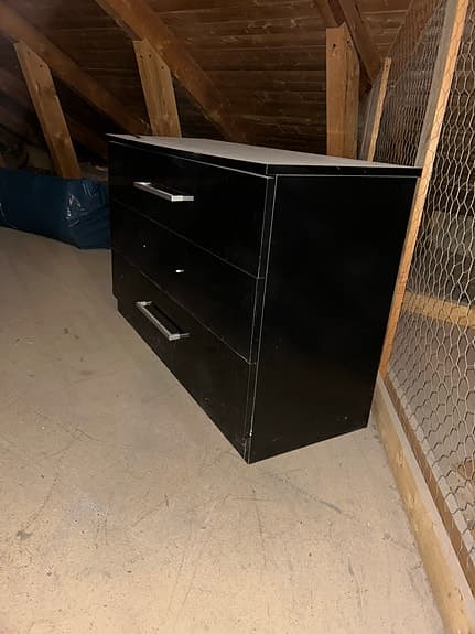 IKEA byrå svart med 3 lådor