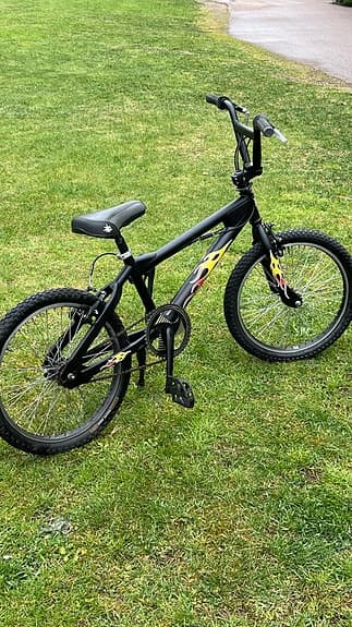 MBK barncykel 20" svart