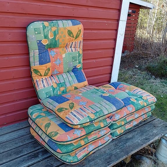 Tjocka stolsdynor till utemöbler, retro i riktigt bra skick