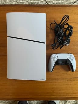 Playstation 5 Digital Edition (1TB) + 1 handkontroll.