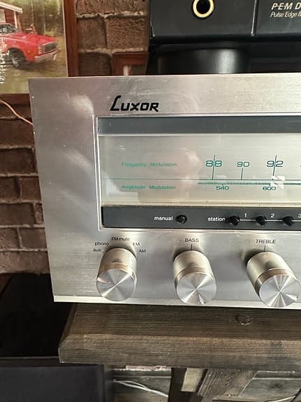 Luxor 3087 stereo receiver silver