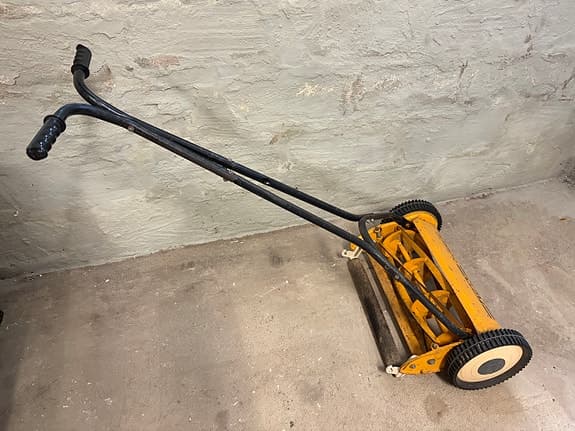 Stiga Cylinder 40 handgräsklippare gul