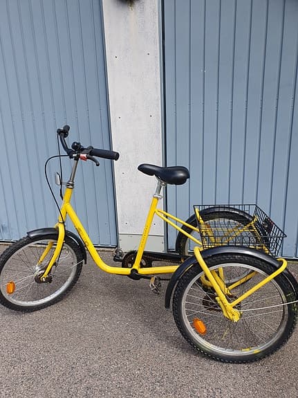 Tre-hjulig cykel för barn