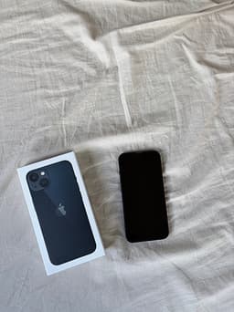 Apple iPhone 13 mobil 128 GB svart