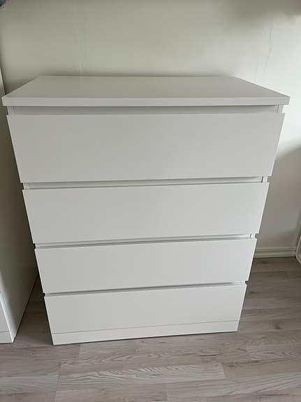 Malm byrå i bra skick