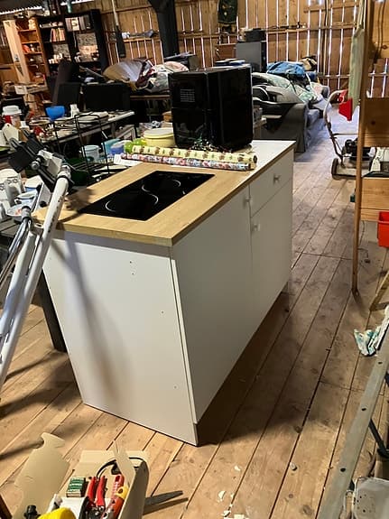Köksskåp med inbyggd spis
