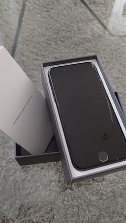 iPhone 8
