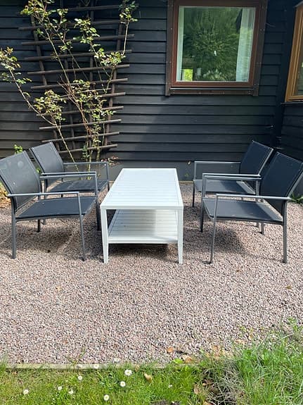 Gardenart utegrupp med bord och 4 stolar svart/vit