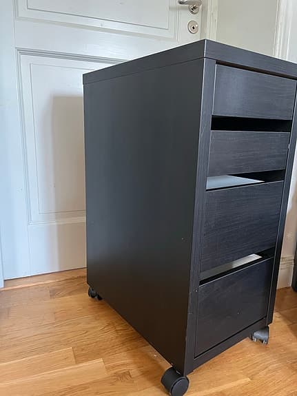 Micke - ikea byrå