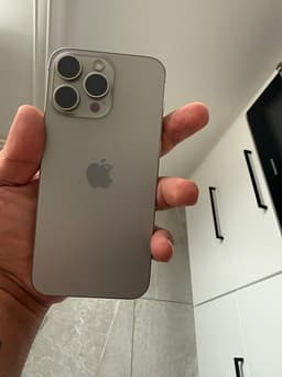 Apple iPhone 15 Pro Max – toppskick