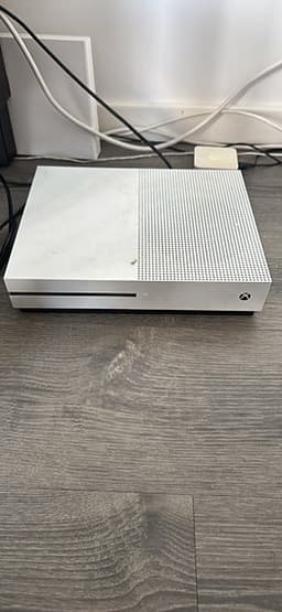 Xbox one med en handkontroll