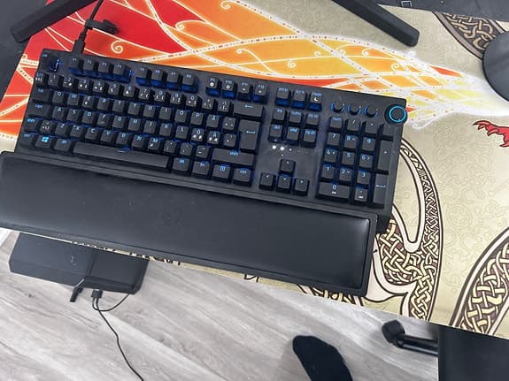 Säljer hela min gaming setup