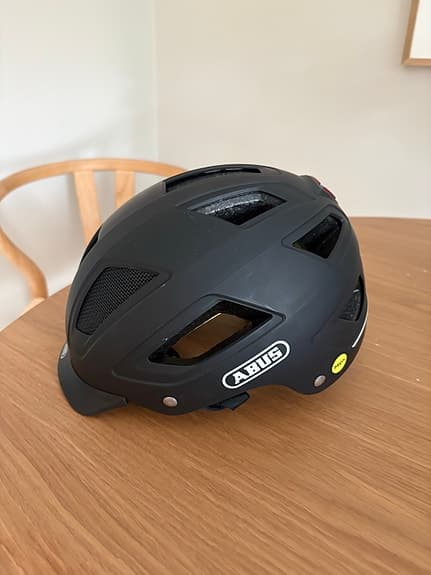 Cykelhjälm ABUS Hyban 2.0 MIPS Svart
