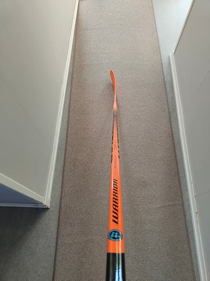 Warrior Covert QRE5 50 Flex JR hockeyklubba orange
