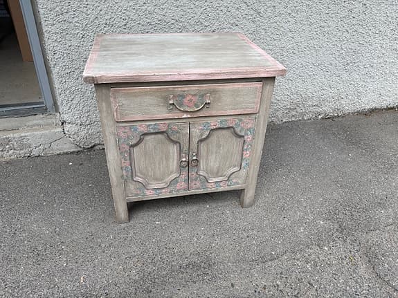 Vintage skåp med låda