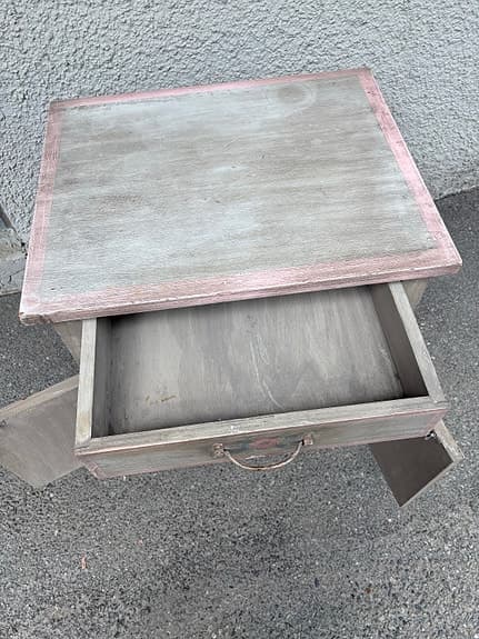 Vintage skåp med låda