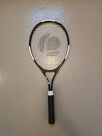 Tennis racket