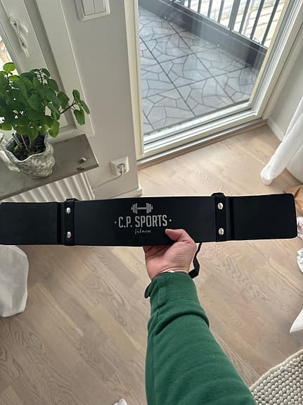C.P. Sports armblaster svart