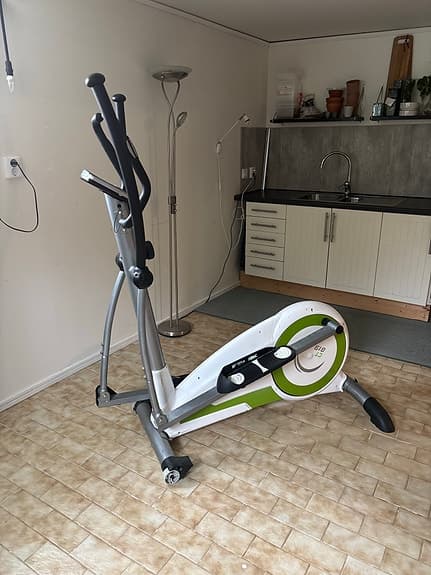 Extreme Fit crosstrainer med display vit/grön